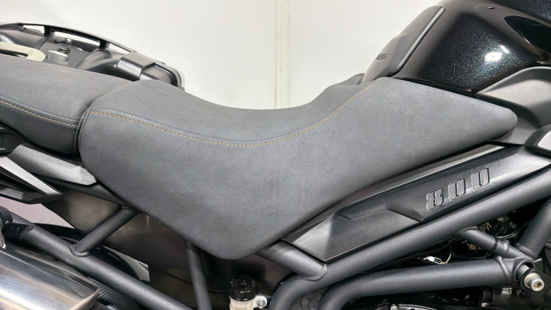 Triumph Tiger 800 (12MY)